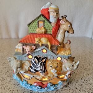VTG Noah's Ark Handpainted Ceramic Nightlight Light Up Display Animal Figurine